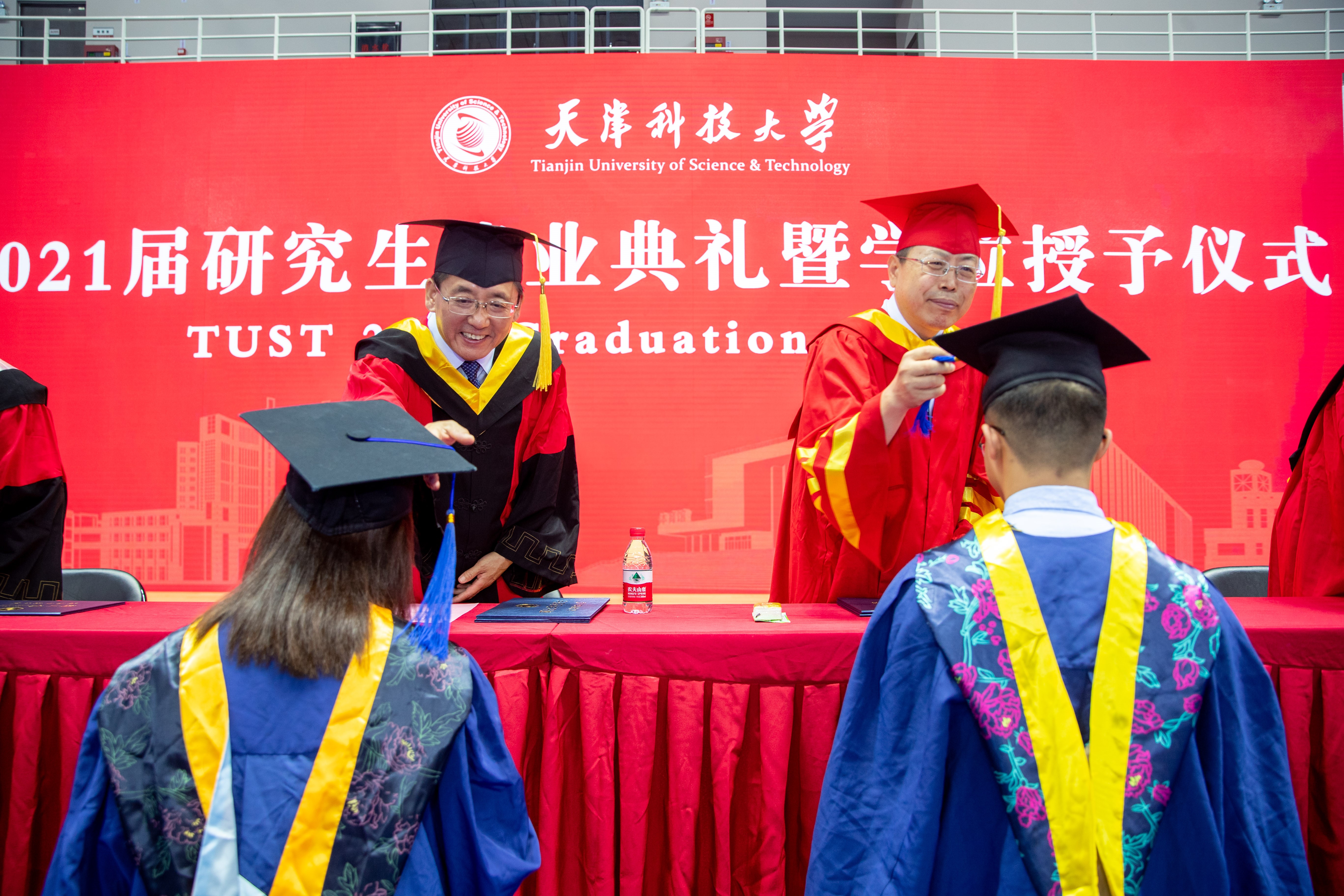 e30183e665e54f47b511e2c324009640.jpg e30183e665e54f47b511e2c324009640.jpg