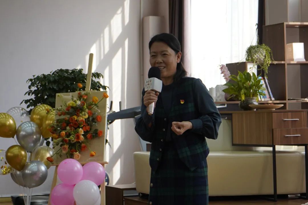 d727b645b8b84d2680e41d54c829efd8.jpg d727b645b8b84d2680e41d54c829efd8.jpg