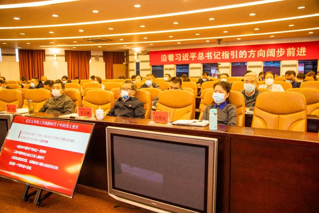 fc0a7e6622b84c89a6f80c4e296a965e.jpg fc0a7e6622b84c89a6f80c4e296a965e.jpg