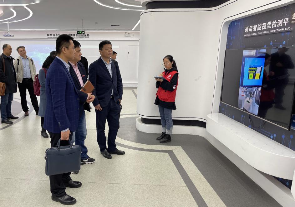 1e69abb9f3744901825b024e1f9ceece.jpg 1e69abb9f3744901825b024e1f9ceece.jpg