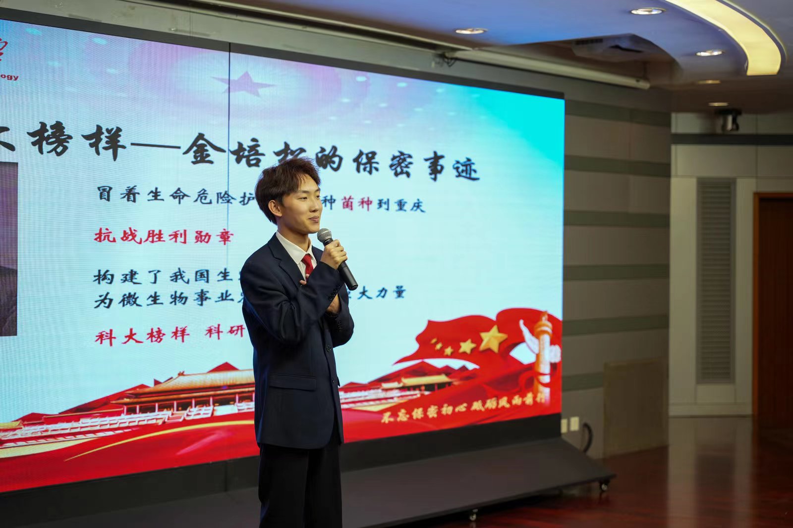 3e2077a3ff7e4f4da8b139bd51a5094d.jpg 3e2077a3ff7e4f4da8b139bd51a5094d.jpg