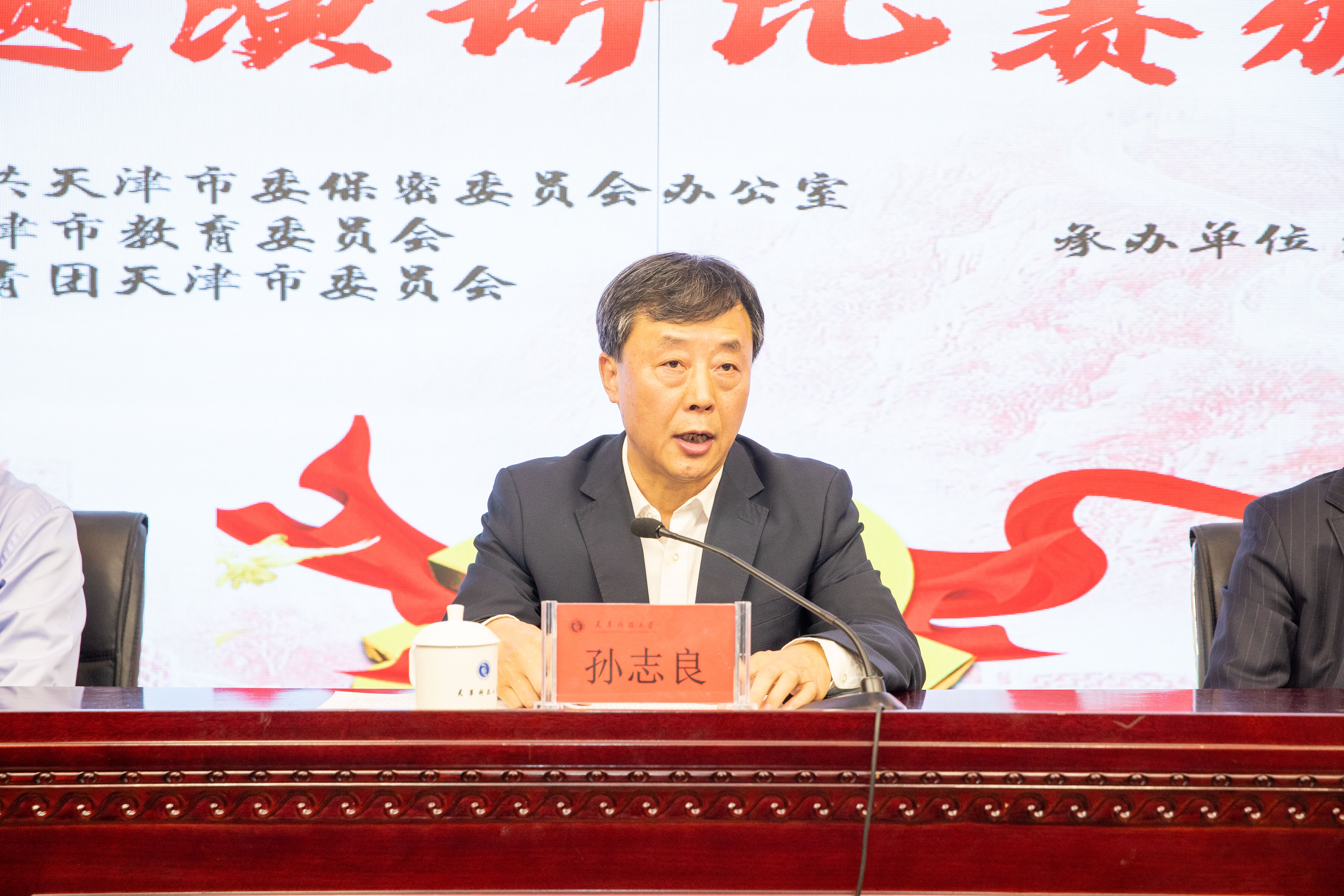 9d3e82581a37485da1a546919c7350d0.jpg 9d3e82581a37485da1a546919c7350d0.jpg