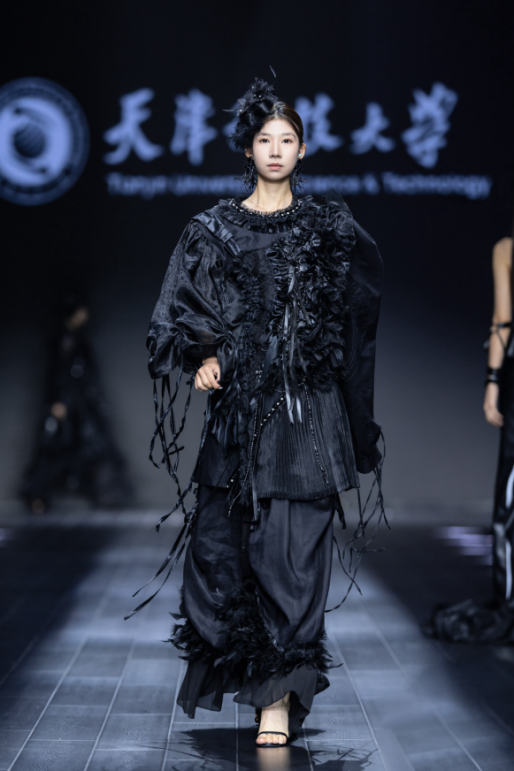 d6e194d5ec144da795a5f1916668880b.png