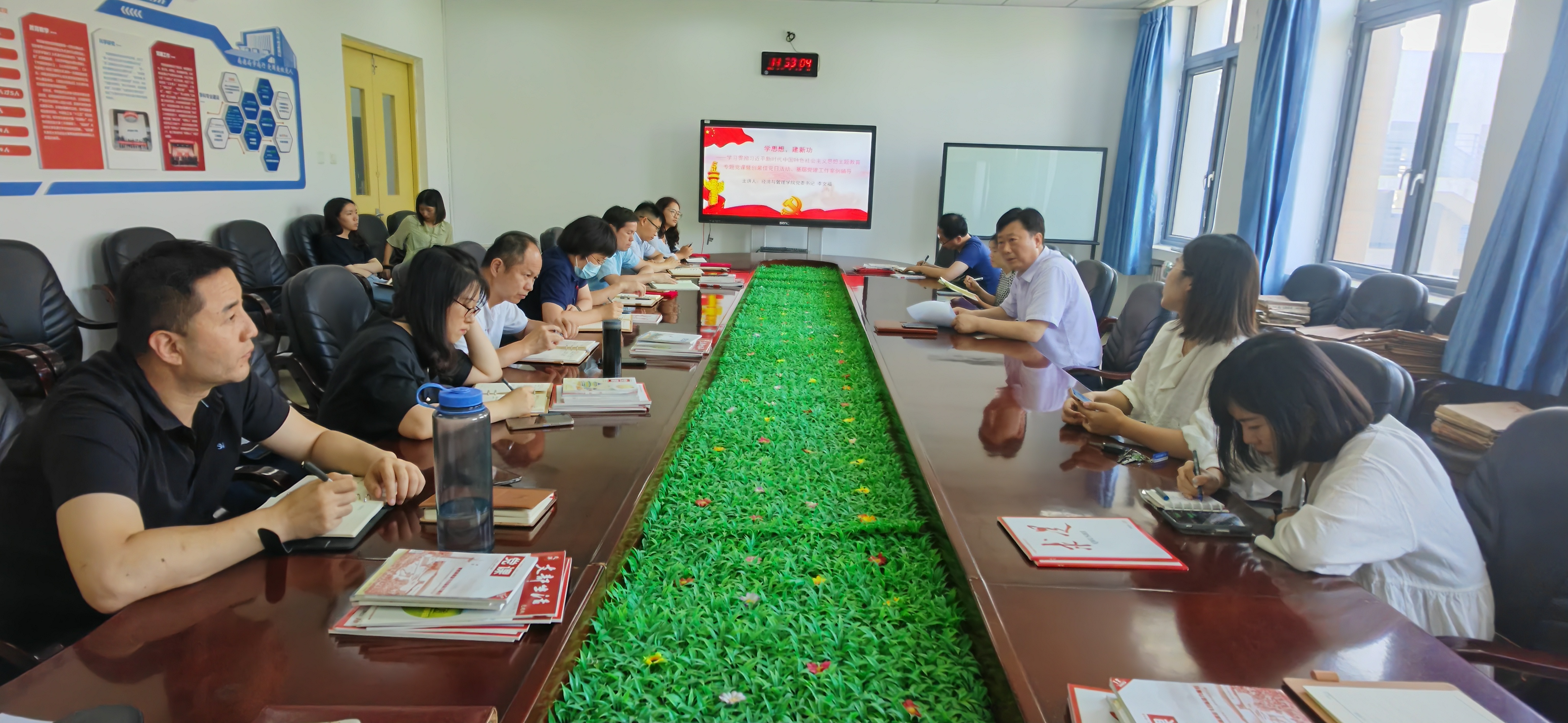 352bfc81252048c3b8e23a39479cec6d.jpg 352bfc81252048c3b8e23a39479cec6d.jpg